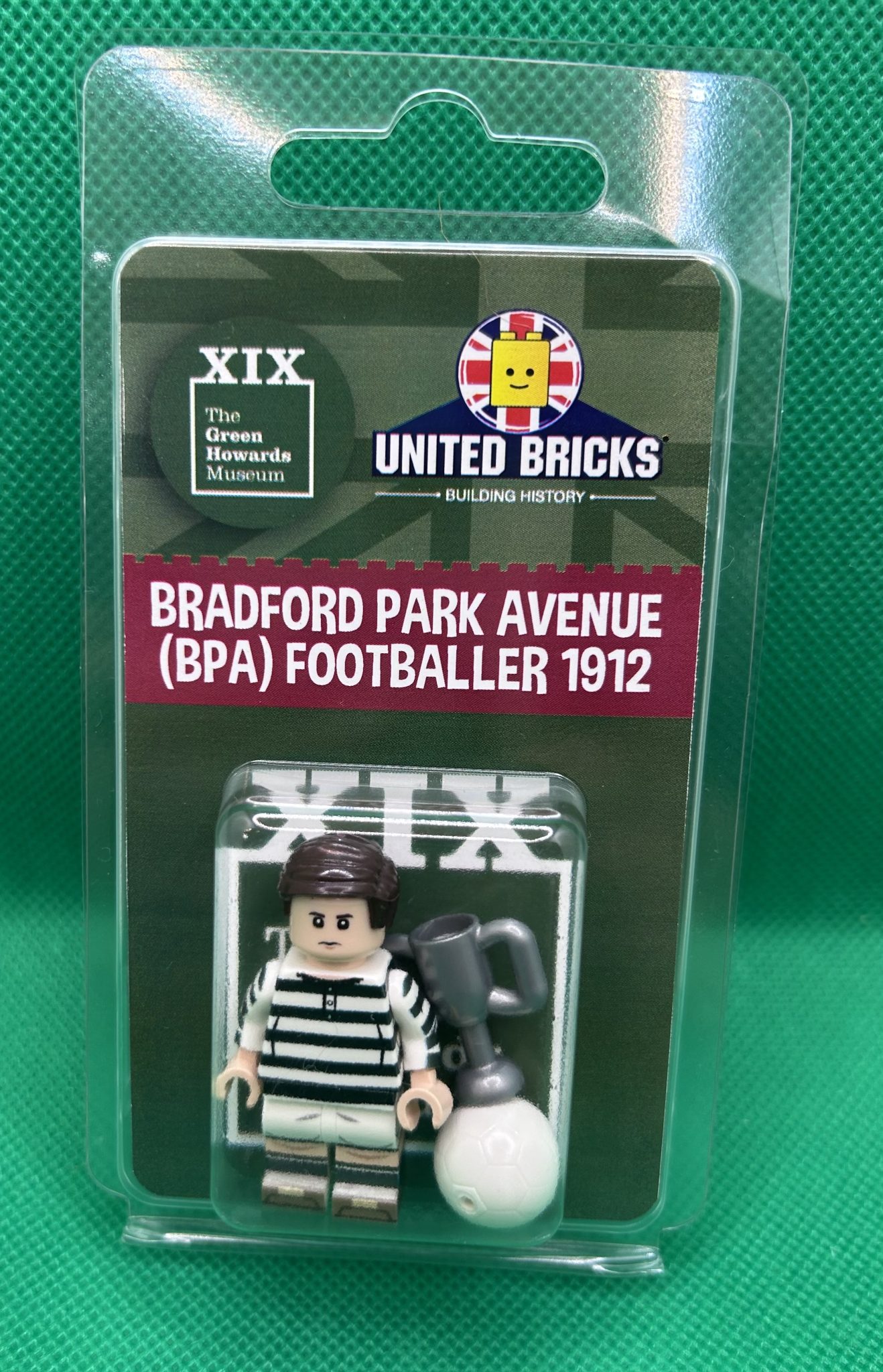 Bradford Park Avenue Minifigure 1912